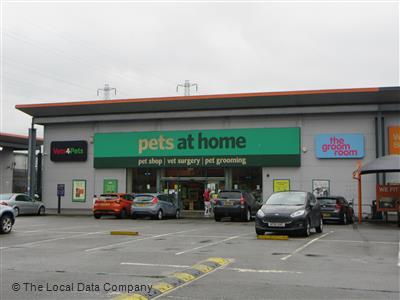pets at home beckton opening times
